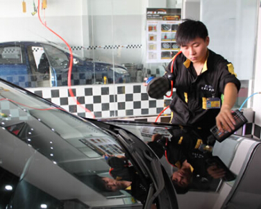 汽車工程師的萌芽是爸爸的拖拉機(jī)