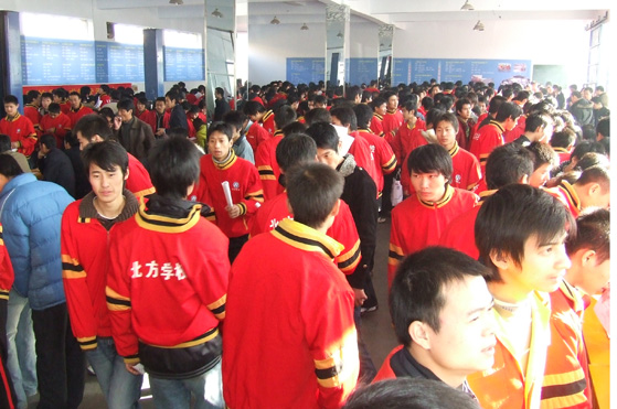 北方汽修學(xué)校招聘會(huì)現(xiàn)場(chǎng)