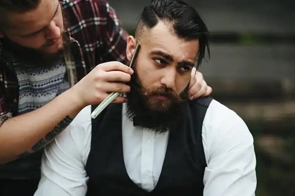 10-Ducktail-Beard-Styles-How-to-Grow-and-Shape