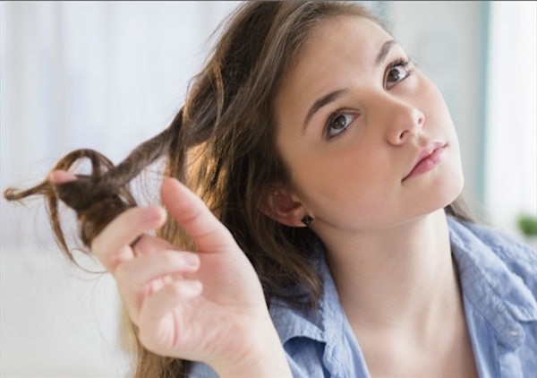 8 MOST EFFECTIVE Tips to avoid Greasy Hair